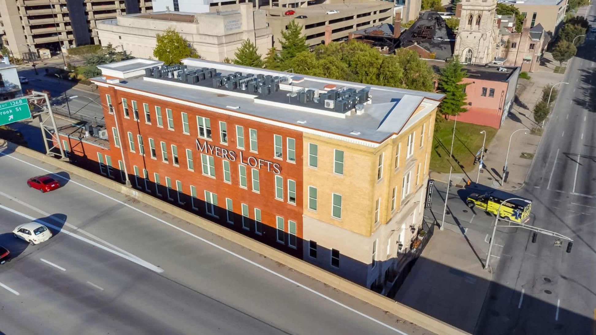 Apartment Bright And Modern In # 403 *